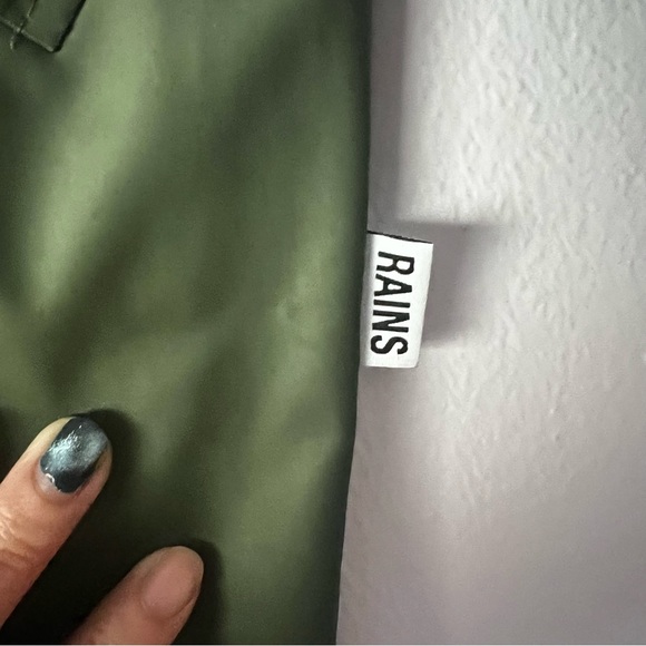 NWT Rains Unisex Long Evergreen Rain Jacket Small - Picture 10 of 15